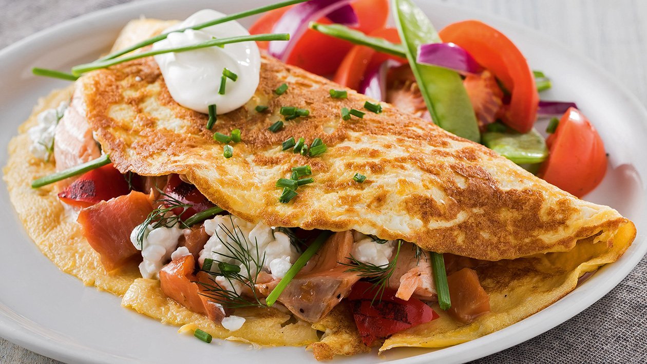 Vaječná omeleta s uzeným lososem –  